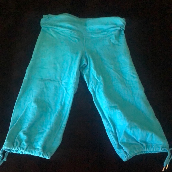 Capri TNA sweatpants. - Picture 1 of 5
